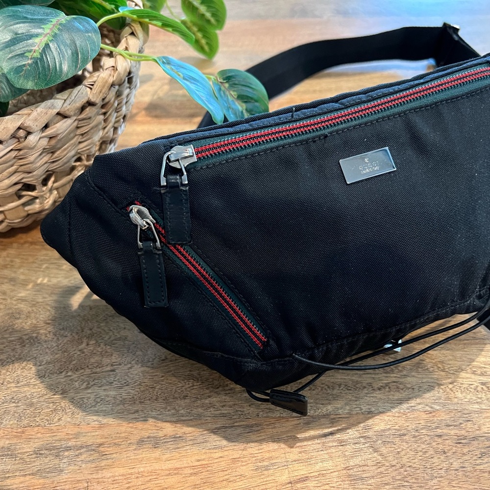 GUCCI fanny pack - men’s/women’s